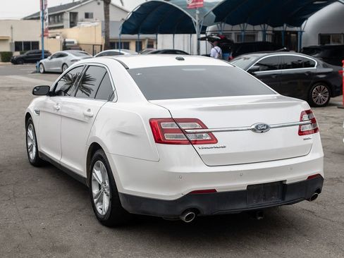 Used 2018 Ford Taurus SEL w/ Equipment Group 201A image 5