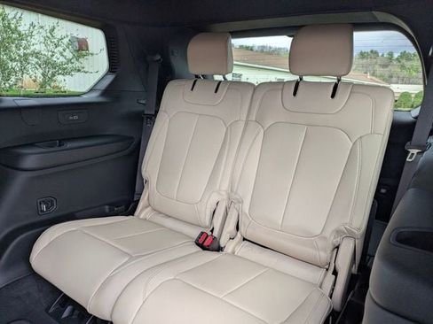 New 2026 Jeep Grand Cherokee L Limited AWD/4WD image 36