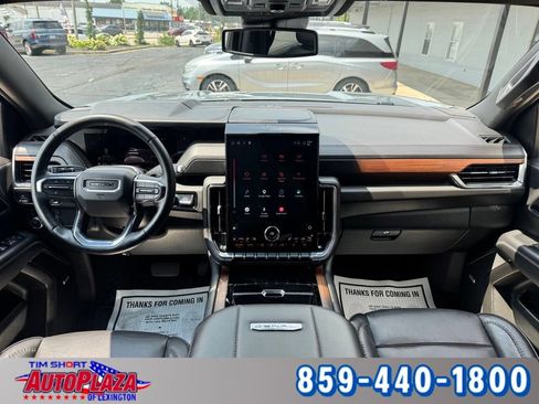 Used 2025 GMC Yukon XL Denali AWD/4WD image 28