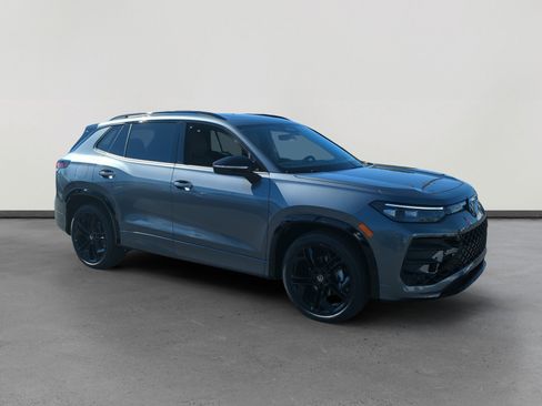 New 2026 Volkswagen Tiguan SE R-Line image 7