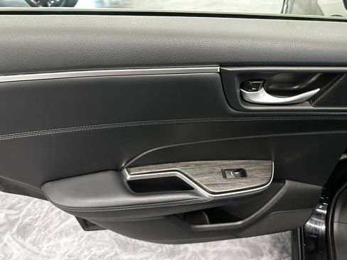 Used 2018 Honda Clarity Plug-In Hybrid image 11