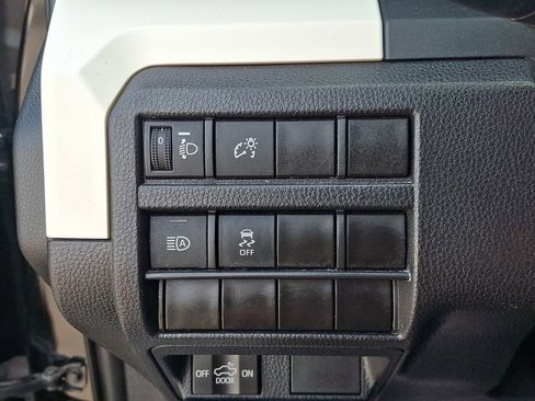 Certified 2024 Toyota Tacoma TRD Off-Road image 25