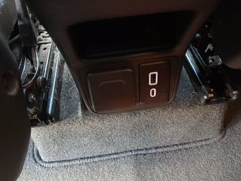 Used 2021 Chevrolet TrailBlazer RS w/ Sun and Liftgate Package FWD image 13