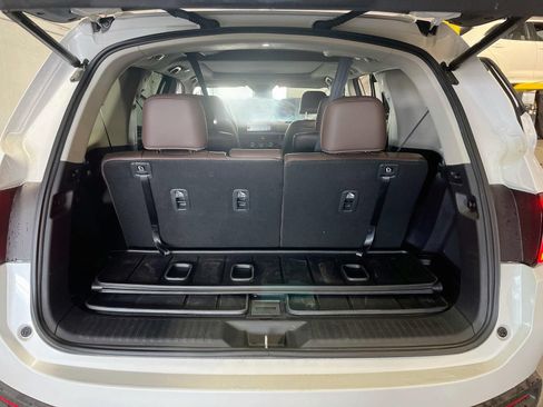 Used 2025 Honda Pilot Elite image 27