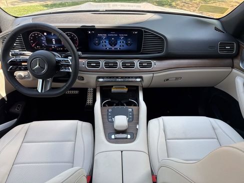 New 2025 Mercedes-Benz GLS 450 4MATIC image 25
