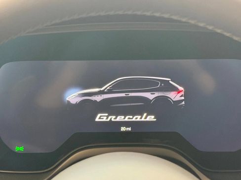 Used 2025 Maserati Grecale Modena AWD/4WD image 36