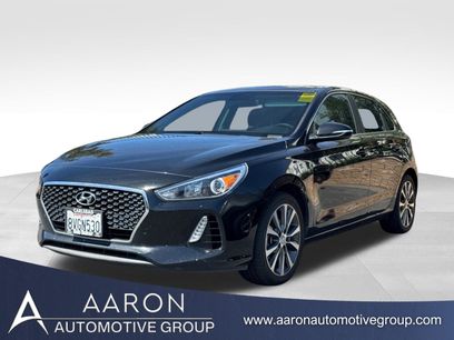 Used 2020 Hyundai Elantra GT w/ Style Package 02