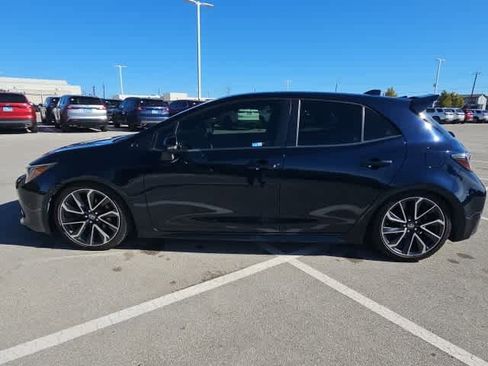 Used 2019 Toyota Corolla XSE image 8