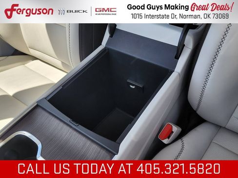 New 2026 GMC Acadia Denali w/ Super Cruise Package FWD image 38