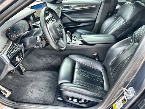 Used 2023 BMW M550i xDrive w/ Executive Package AWD/4WD image 24