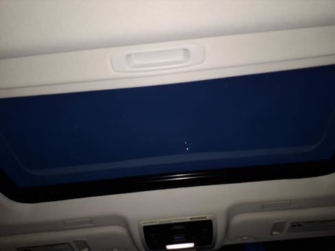 Certified 2023 Lexus ES 350 w/ Premium Package image 11