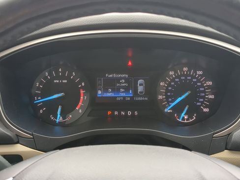 Used 2015 Ford Fusion SE w/ Equipment Group 202A image 34