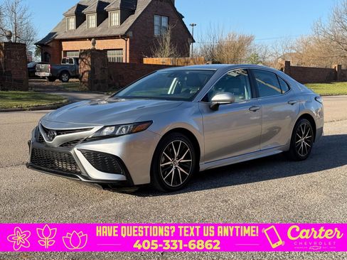 Used 2023 Toyota Camry SE image 7
