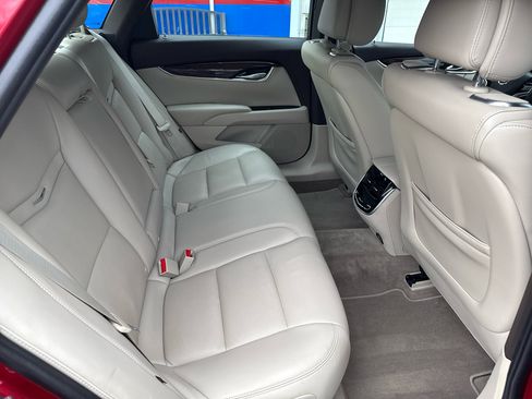 Used 2013 Cadillac XTS Premium image 24