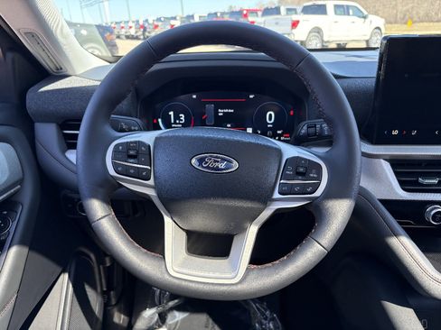 New 2026 Ford Explorer Active w/ Active Comfort Package image 27
