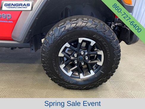Used 2025 Jeep Wrangler Unlimited Rubicon 4xe w/ Convenience Group AWD/4WD image 45