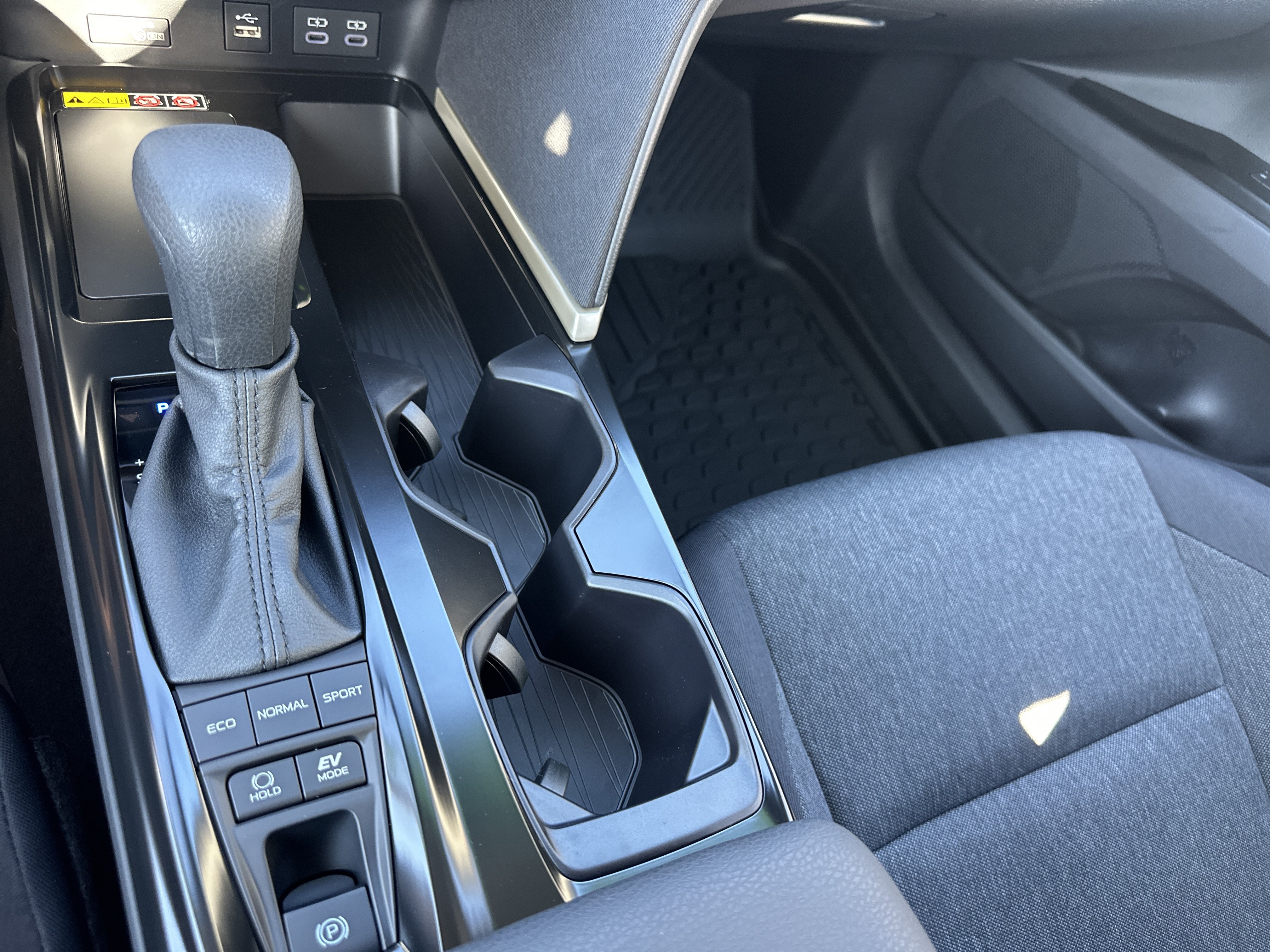 Used 2026 Toyota Camry LE FWD image 19