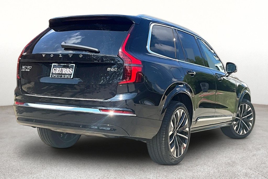 Certified 2026 Volvo XC90 B6 Plus AWD/4WD image 2