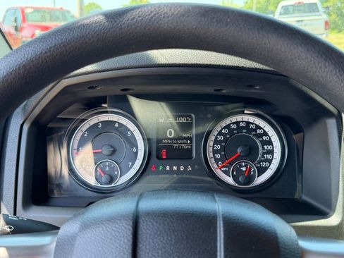 Used 2021 RAM 1500 Classic SLT AWD/4WD image 17
