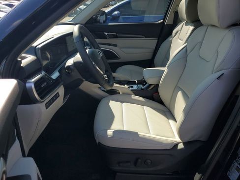 New 2025 Kia Telluride S image 23