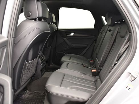 Used 2025 Audi Q5 2.0T Premium Plus w/ Premium Plus Package image 43