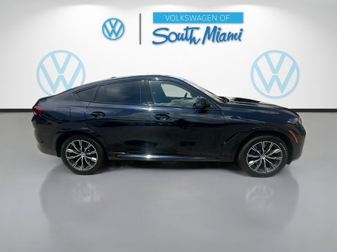 Used 2026 BMW X6 xDrive40i AWD/4WD image 8