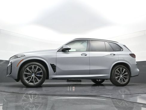 Used 2024 BMW X5 xDrive40i w/ M Sport Package AWD/4WD image 24