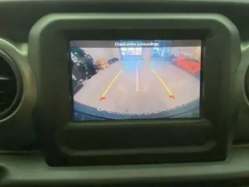 Used 2022 Jeep Wrangler Willys image 27