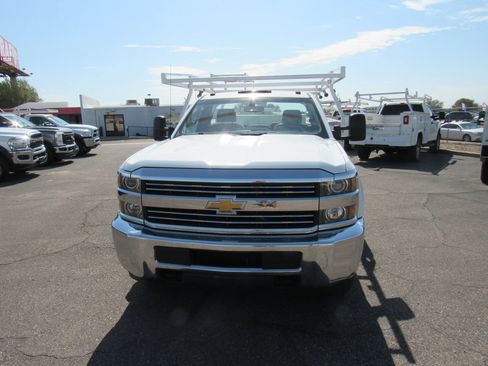 Used 2016 Chevrolet Silverado 3500 W/T RWD image 3