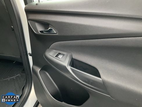 Used 2023 Chevrolet Bolt EUV LT image 54