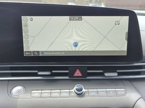 Used 2025 Hyundai Elantra SEL FWD image 16