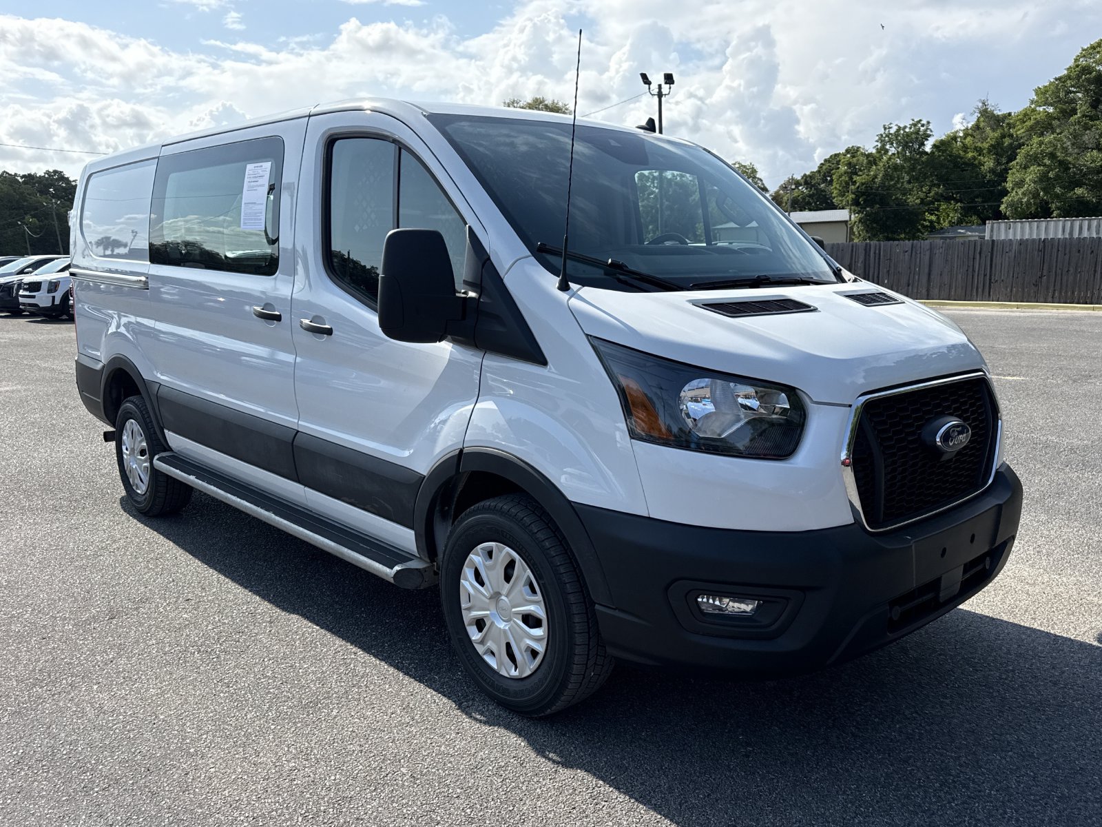 Used 2024 Ford Transit 250 Low Roof w/ Exterior Upgrade Package RWD image 8