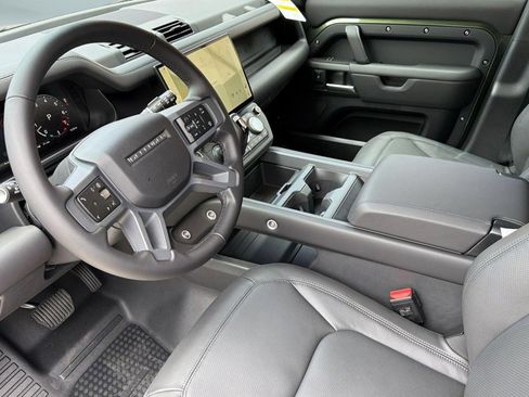 New 2026 Land Rover Defender 110 X-Dynamic SE AWD/4WD image 4