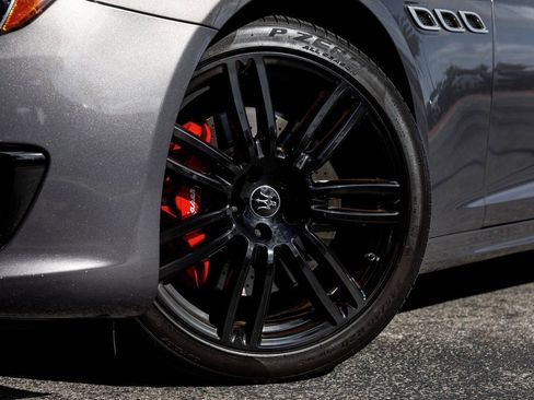 Used 2022 Maserati Quattroporte Modena image 9