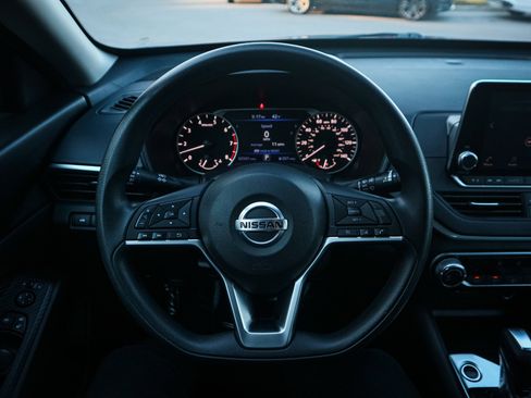 Used 2019 Nissan Altima 2.5 S image 18