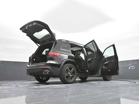 Used 2022 Mercedes-Benz GLB 250 GLB 250 image 44