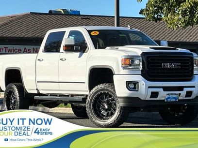 Used 2018 GMC Sierra 2500 SLT w/ Duramax Plus Package