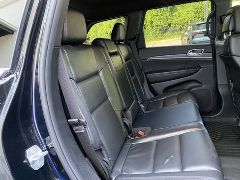 Used 2018 Jeep Grand Cherokee Limited AWD/4WD image 34