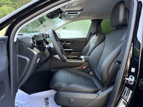 New 2025 Mercedes-Benz GLC 350e 4MATIC image 11