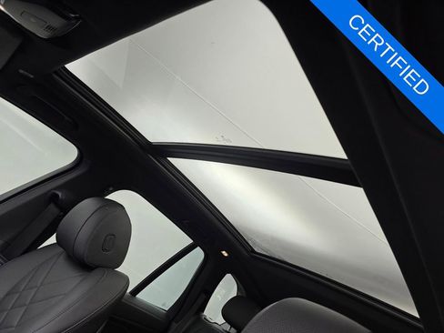 Used 2024 BMW X5 xDrive40i w/ M Sport Package AWD/4WD image 12