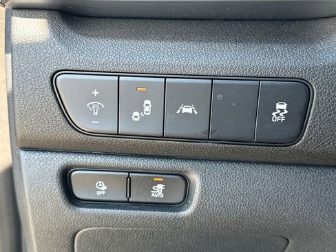 Used 2022 Kia Niro EX w/ Cold Weather Package image 21