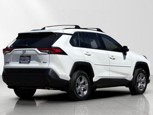 Used 2025 Toyota RAV4 XLE image 3