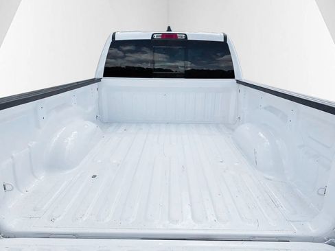 Used 2023 RAM 1500 Laramie AWD/4WD image 9
