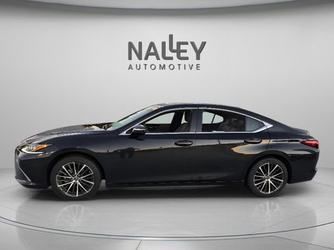 Used 2024 Lexus ES 350 w/ Premium Package image 2