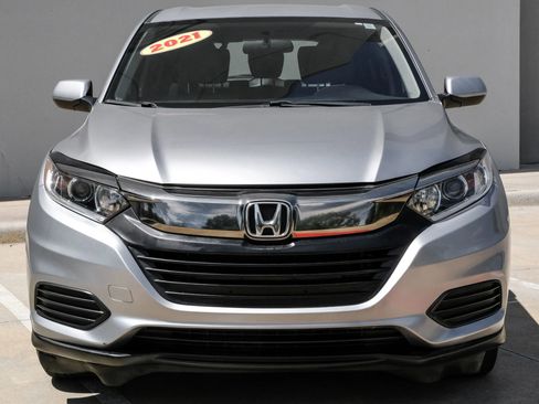 Used 2021 Honda HR-V LX image 7