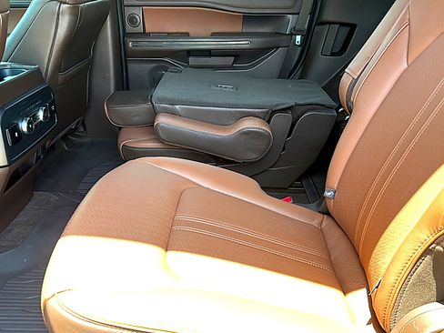 Used 2024 Ford Expedition King Ranch AWD/4WD image 19