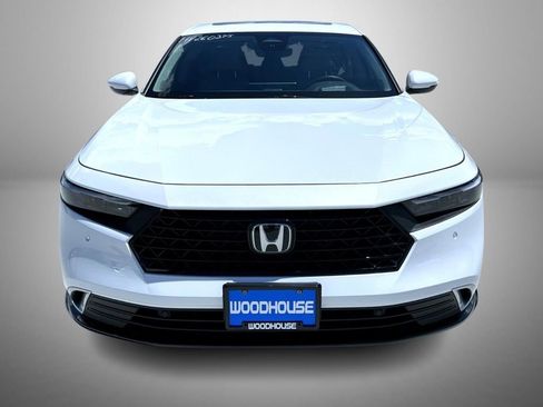 Used 2024 Honda Accord Touring image 2