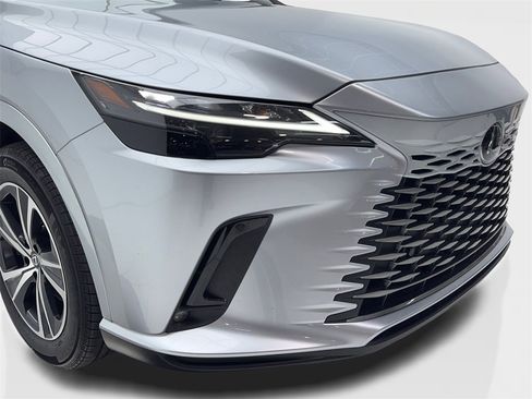 Used 2023 Lexus RX 350 FWD image 3