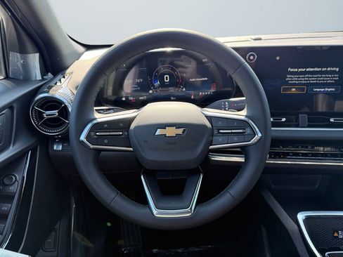 New 2026 Chevrolet Equinox LT w/ Convenience Package II image 12