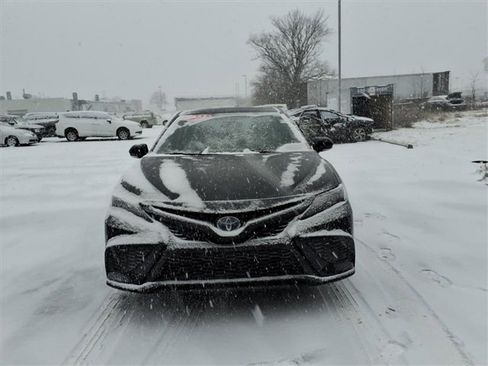 Certified 2023 Toyota Camry SE image 2